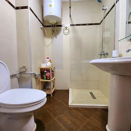 아파트 One Bd Flat Near Center With 24h Self Check In *